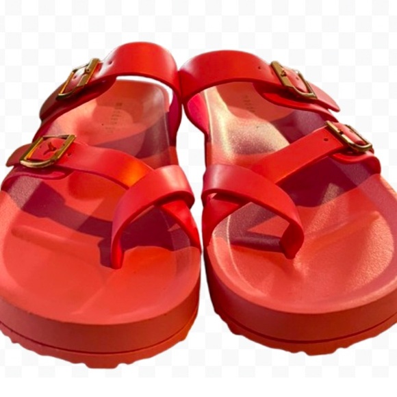 Meet your Posher, Annette @_AnnetteGraves - Picture 16 of 17